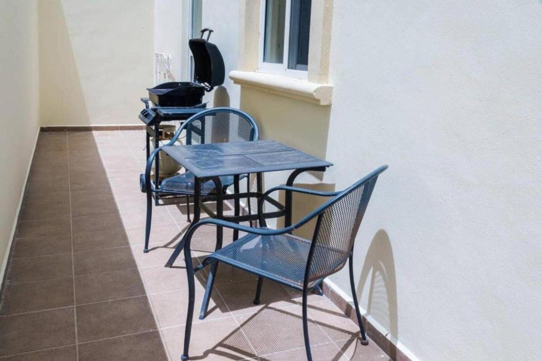 Modern Condo, Just Steps To Mamitas & 5th * Playa del Carmen